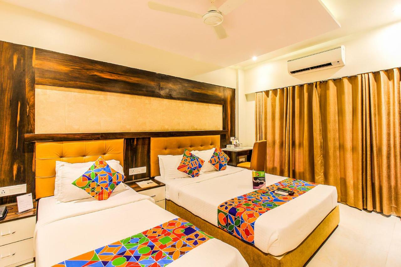 Fabhotel Plus Embassy Park Мумбаи Экстерьер фото